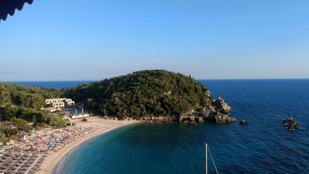 Theros Blu Sarakiniko (Epirus) المظهر الخارجي الصورة