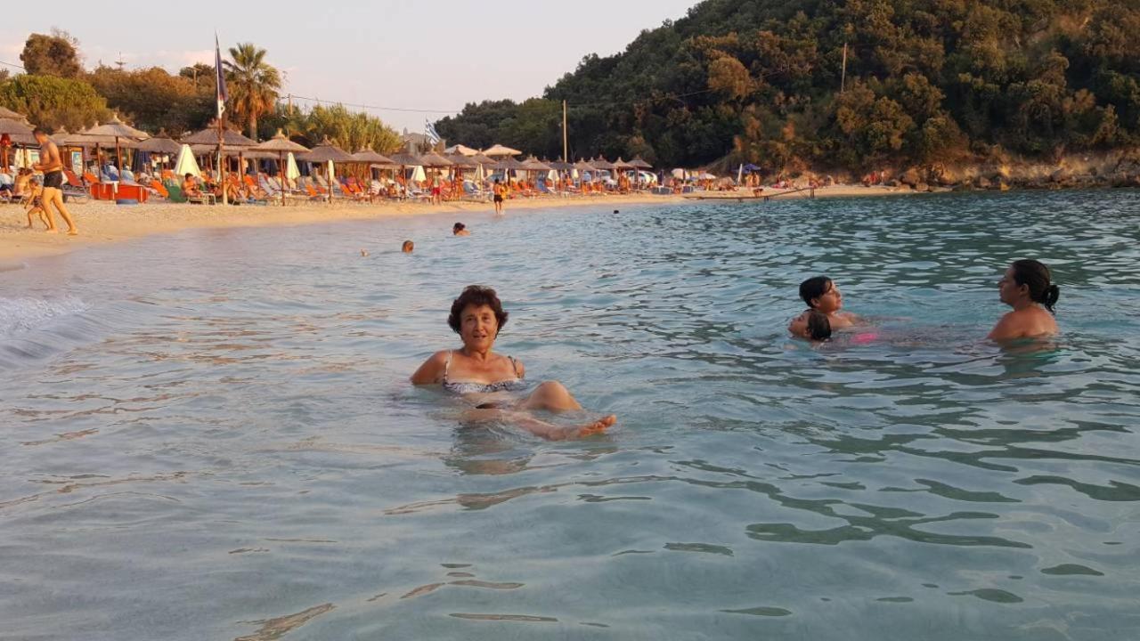Theros Blu Sarakiniko (Epirus) المظهر الخارجي الصورة